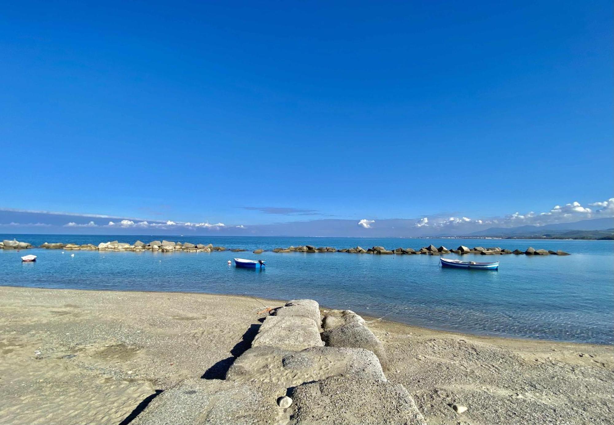 Appartamenti La Baia Del Rais Falcone Exteriér fotografie